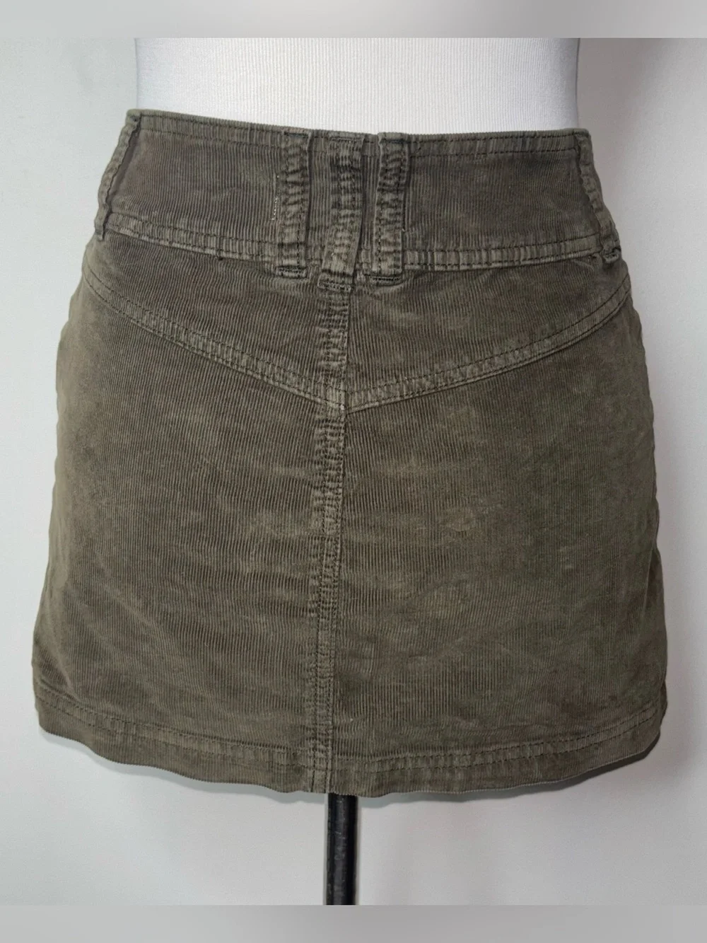 We The Free People Joanie Olive Green Corduroy Button Front Mini Skirt 24 XXS